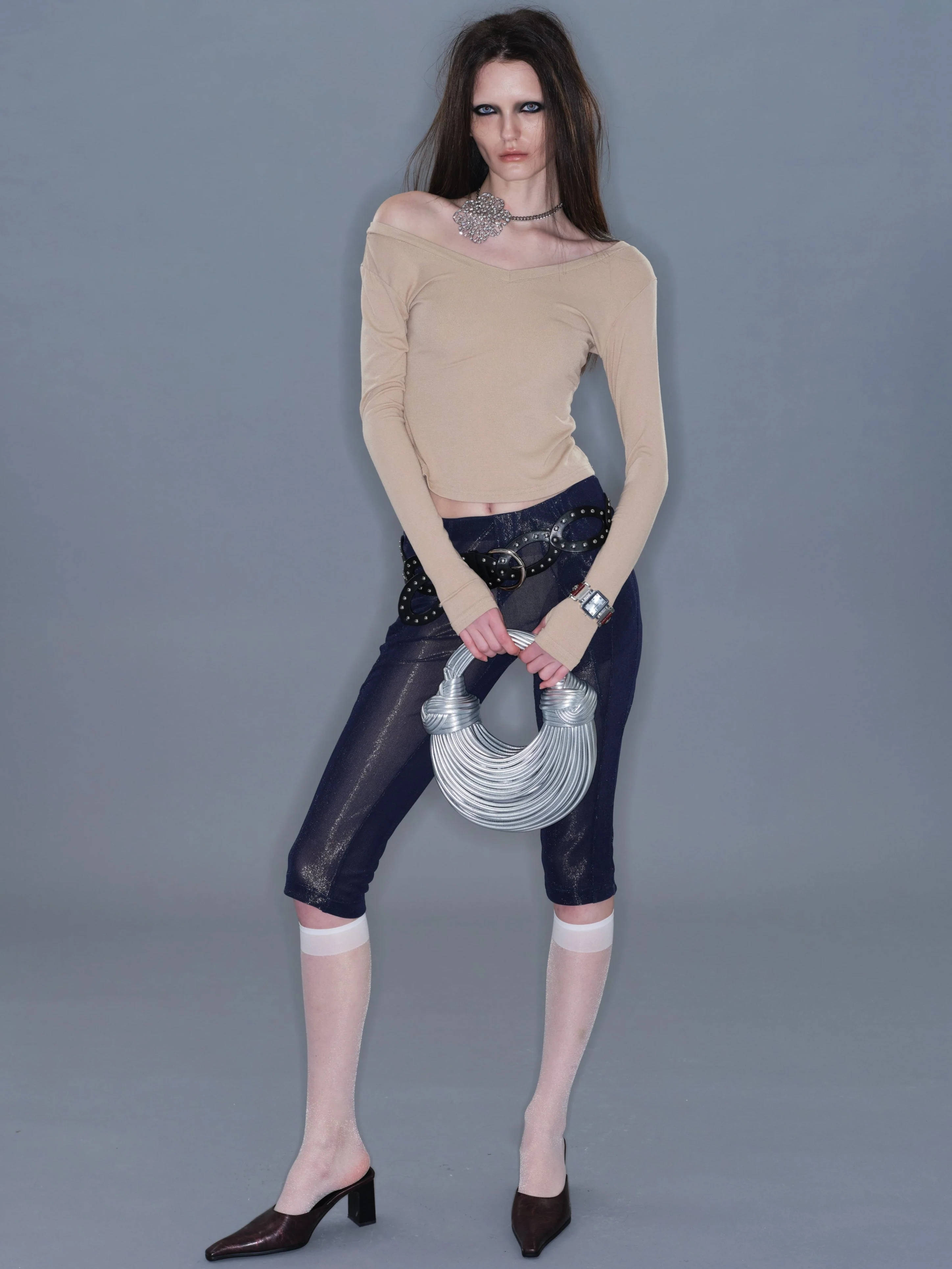 Basic V-Neck Long-Sleeve/ Beige - Image 5