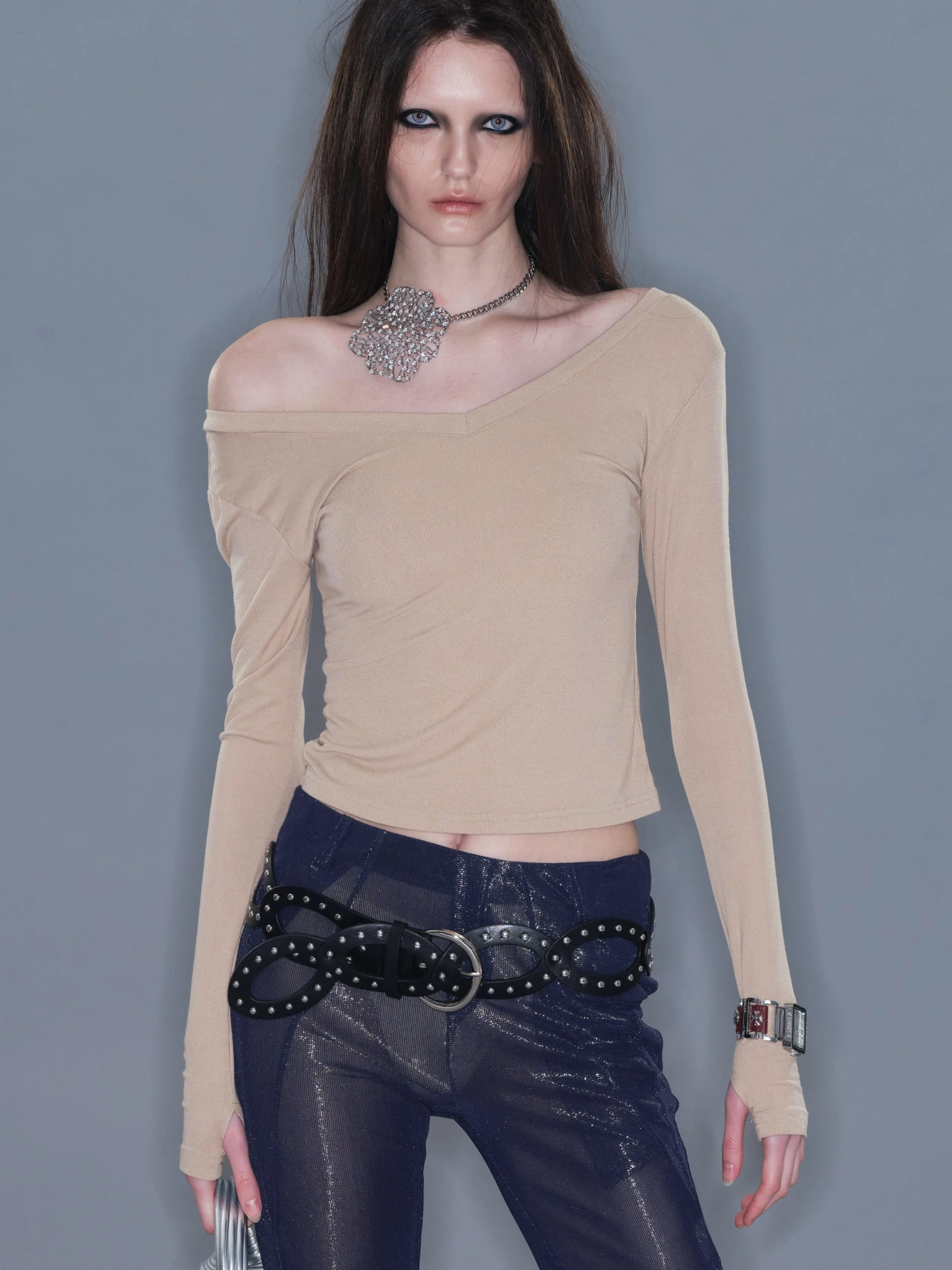 Basic V-Neck Long-Sleeve/ Beige - Image 8