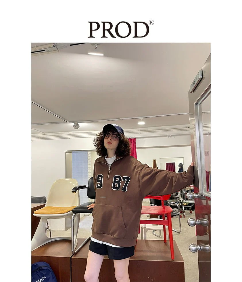 Loose Fit 1987 Quarter Zip Sweatshirt / Caramel Brown - Image 4