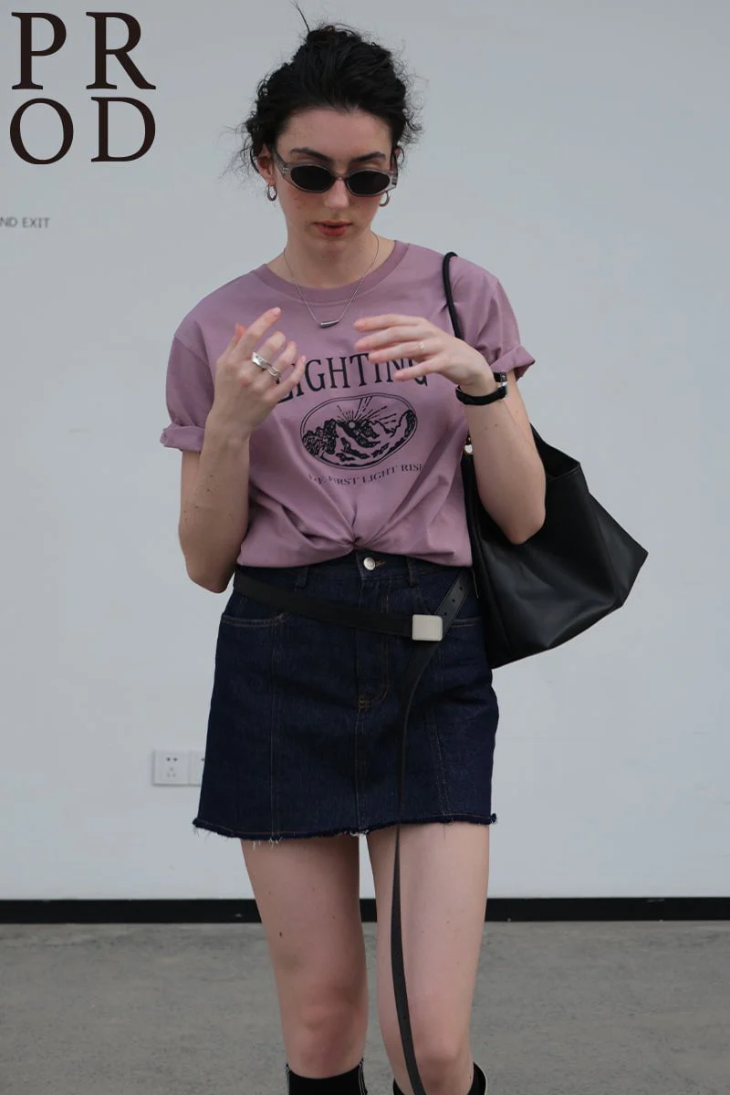 Lighting Basic Short Sleeve T-Shirt / Mauve - Image 4