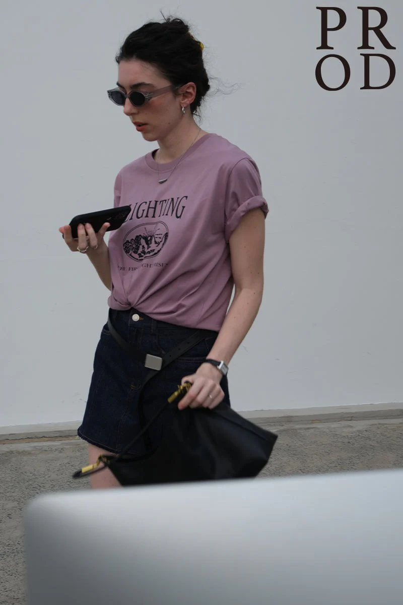 Lighting Basic Short Sleeve T-Shirt / Mauve - Image 7