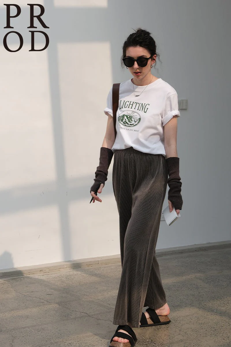Lighting Basic Short Sleeve T-Shirt / White - Image 2