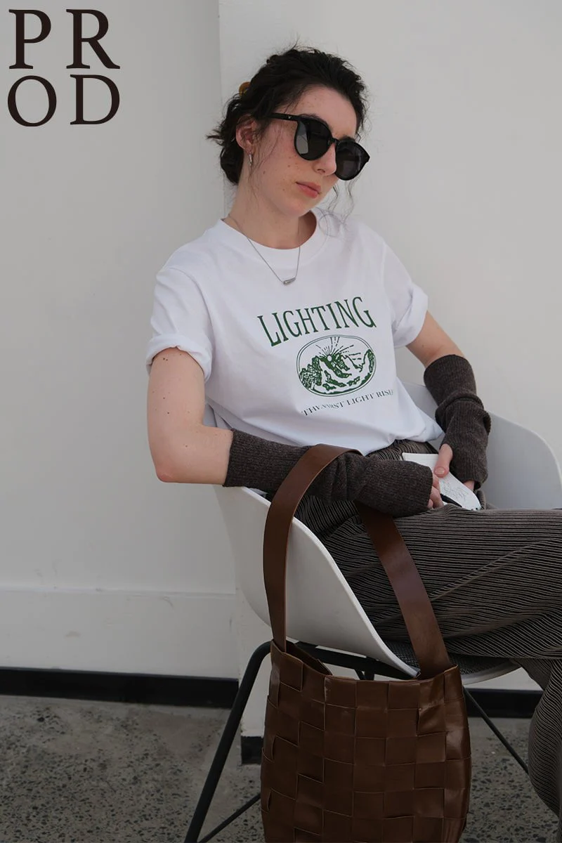 Lighting Basic Short Sleeve T-Shirt / White - Image 4
