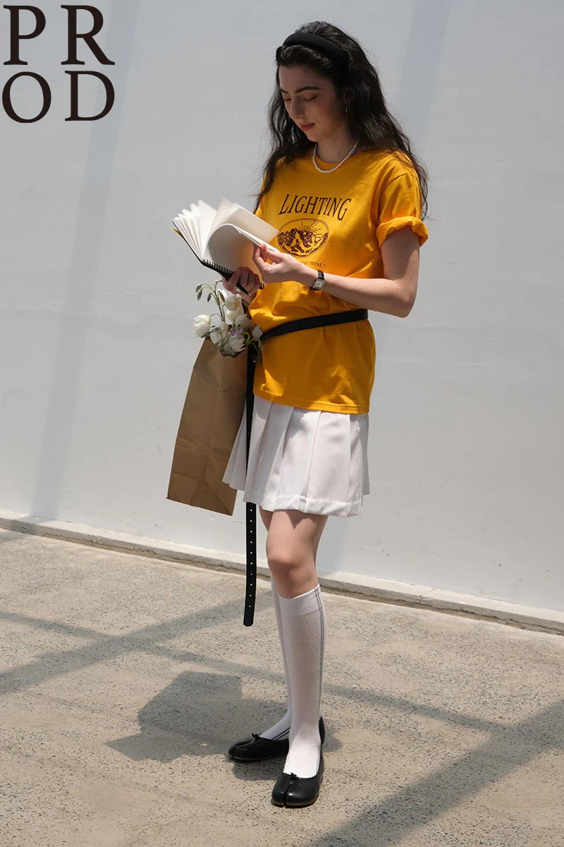 Lighting Graphic Basic Short Sleeve T-Shirt / Yellow - Image 4