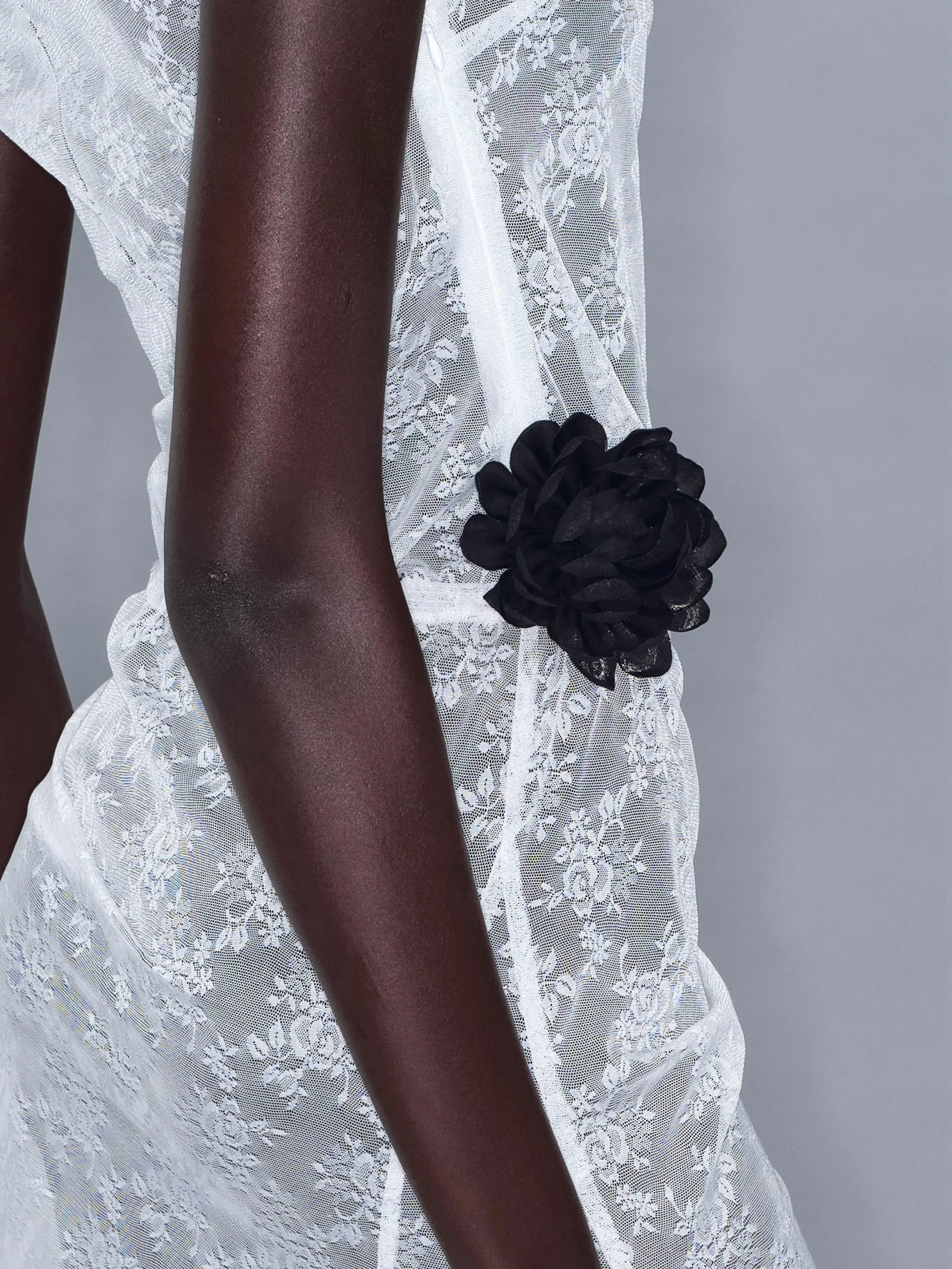 Mesh Side Slit Lace Dress/ White - Image 2