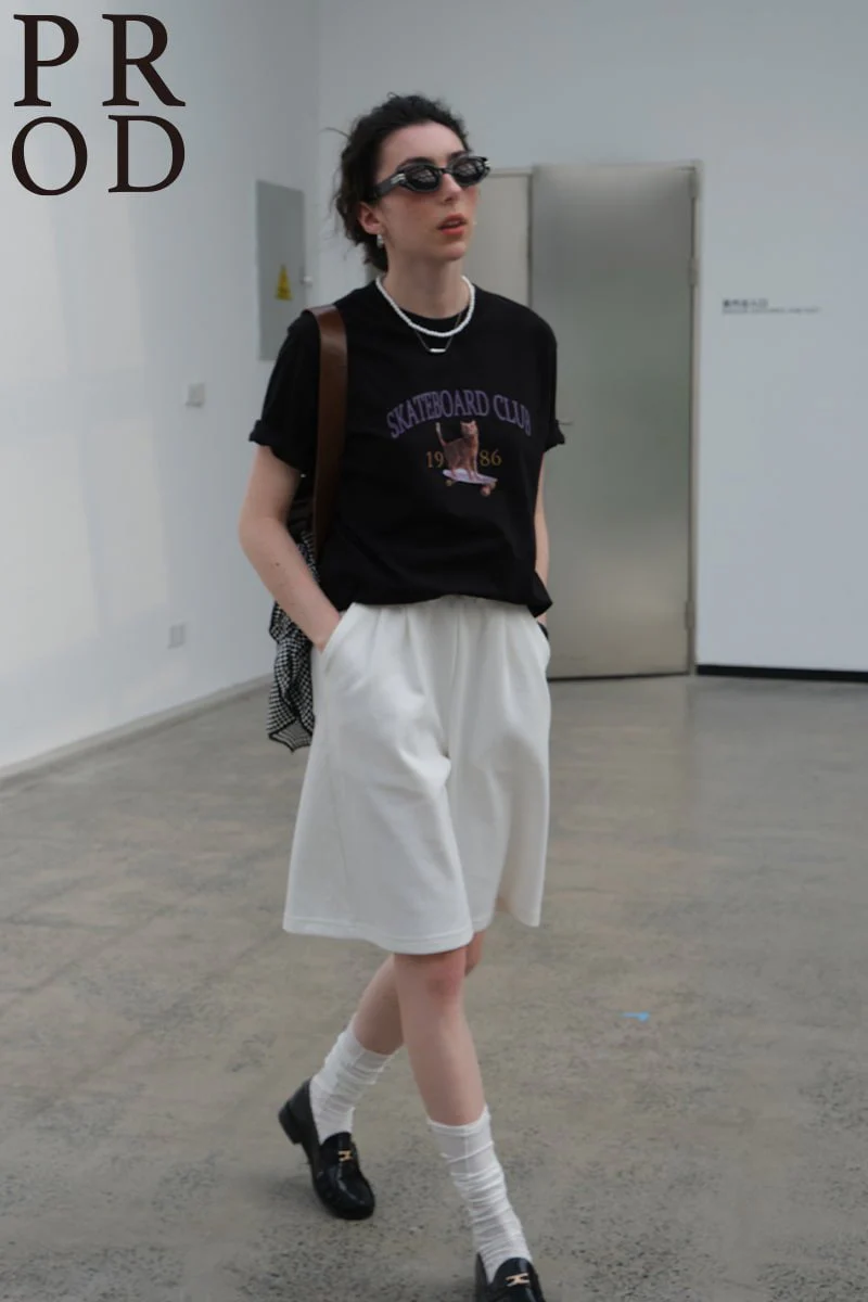 1986 Skateboard Club - Cat Graphic Basic Short Sleeve T-Shirt / Black - Image 3