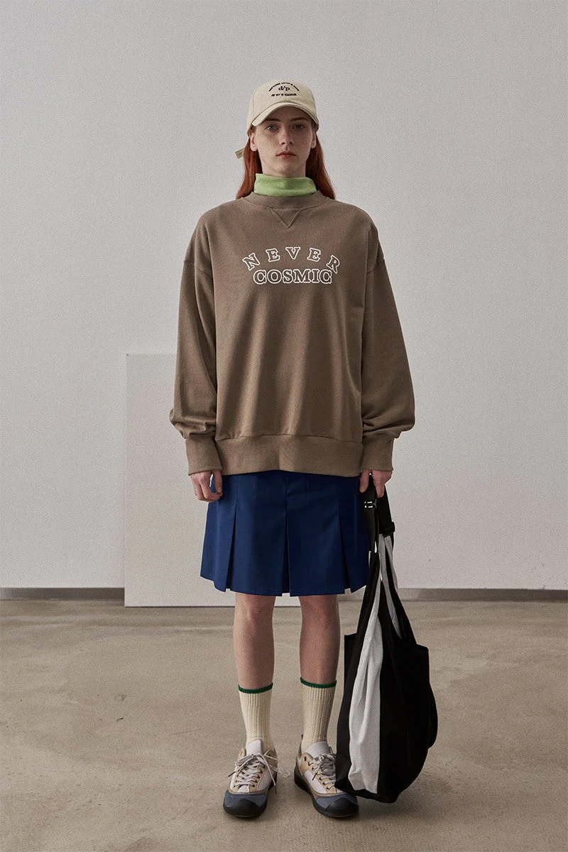 Small Fit Never Cosmic Sweatshirt / Milk Coffee - Image 6