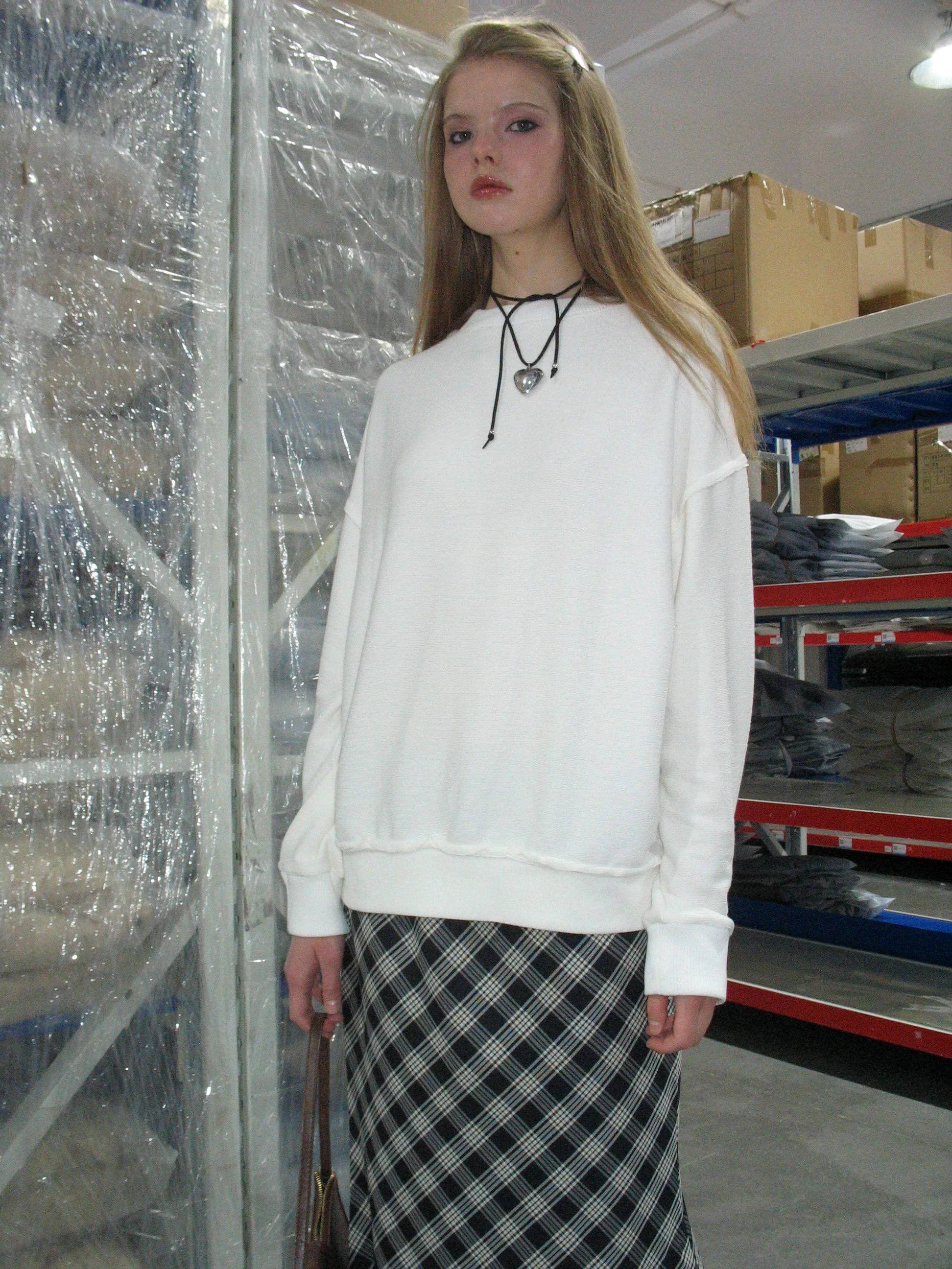 White Sweatshirt - Image 4