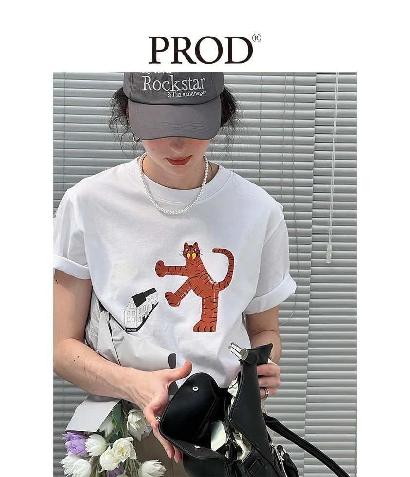 Tiger House Graphic Basic Short Sleeve T-Shirt / White - Image 3